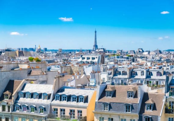 La vente immobilière en indivision concerne un bien détenu par plusieurs personnes. Ces propriétaires sont appelés